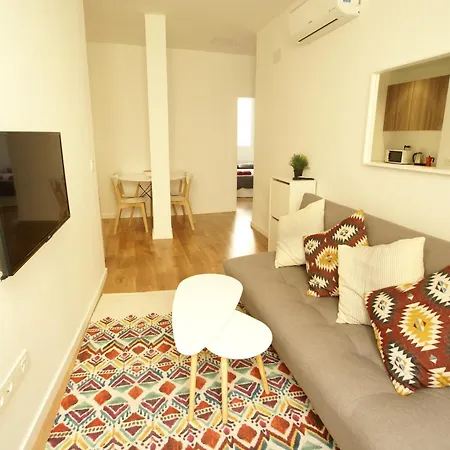 Dplace To Be - Amazing Apartments In Historic Center Madrid Room photo