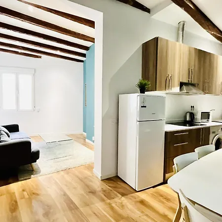 Dplace To Be - Amazing Apartments In Historic Center Madrid Room photo
