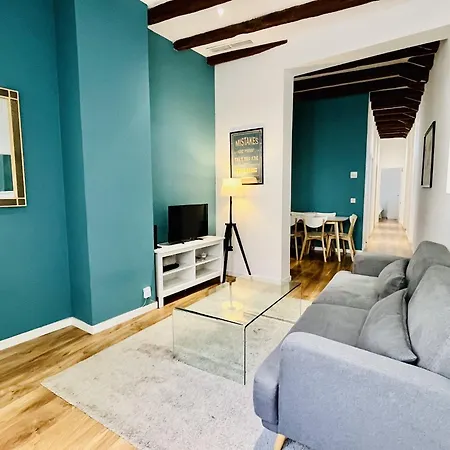 Dplace To Be - Amazing Apartments In Historic Center Madrid Room photo