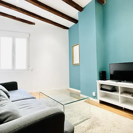 Dplace To Be - Amazing Apartments In Historic Center Madrid Room photo